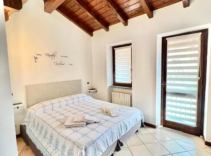 Vittoria House * Στρέσα