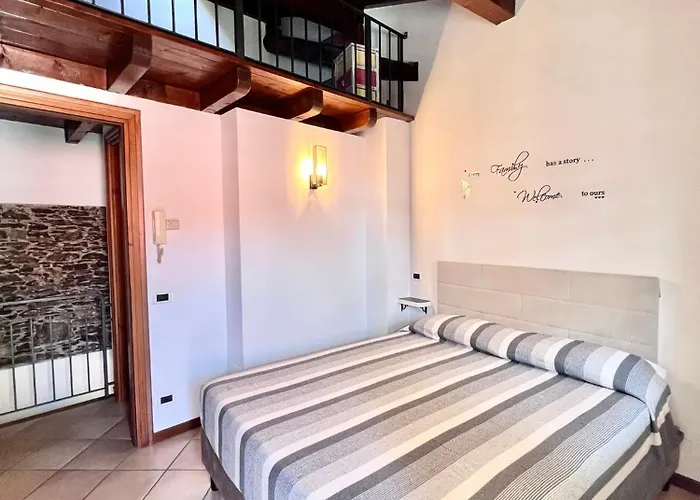Vittoria House *